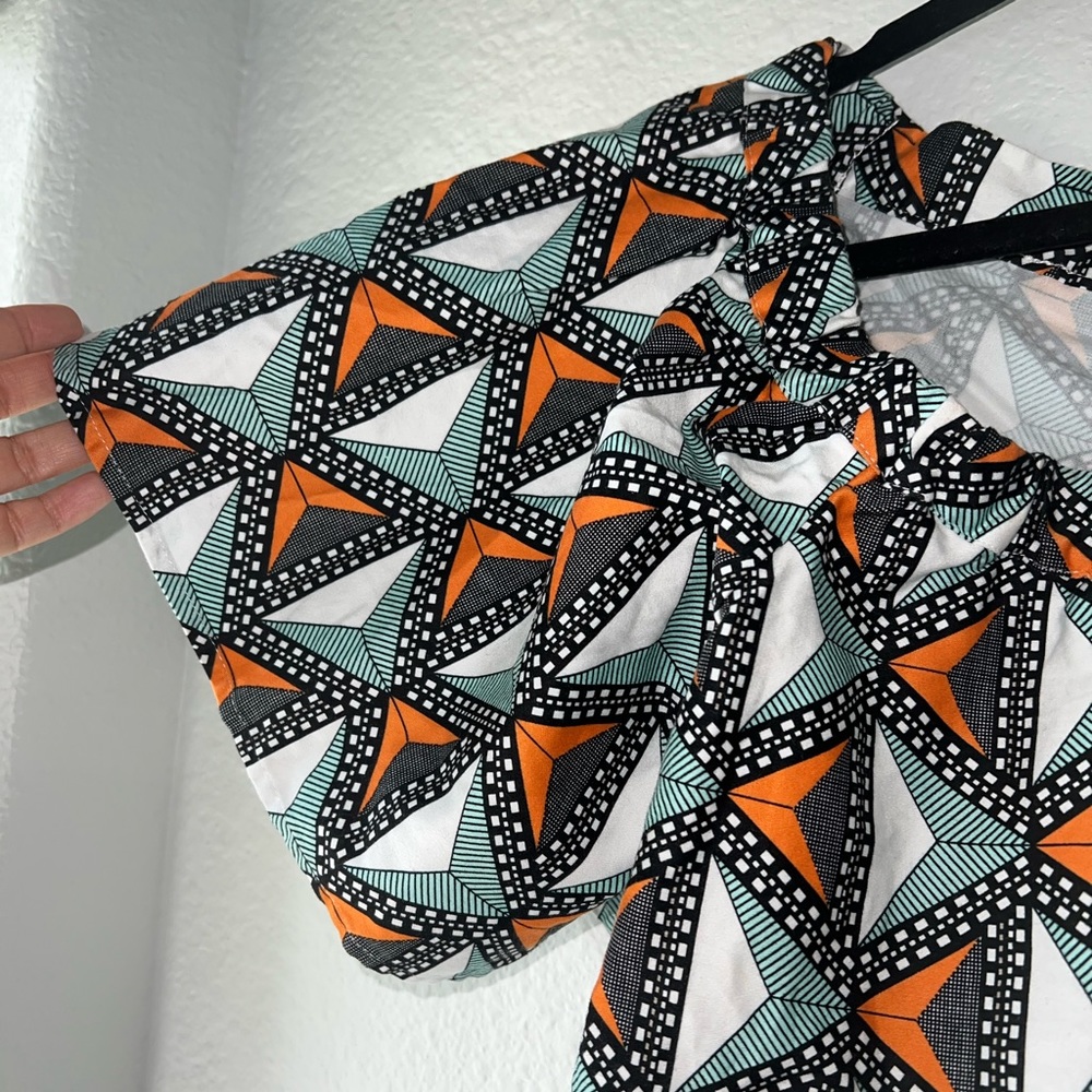 Eloquii Studio Printed Crop Multicolor Size 16 - Picture 5 of 11